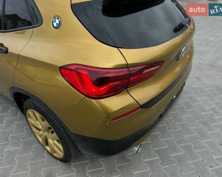 Жовтий БМВ X2, об'ємом двигуна 2 л та пробігом 63 тис. км за 18850 $, фото 24 на Automoto.ua