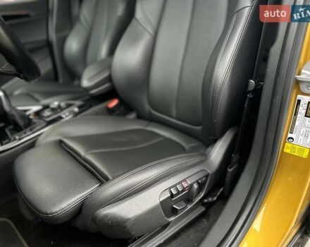 Жовтий БМВ X2, об'ємом двигуна 2 л та пробігом 63 тис. км за 18850 $, фото 21 на Automoto.ua