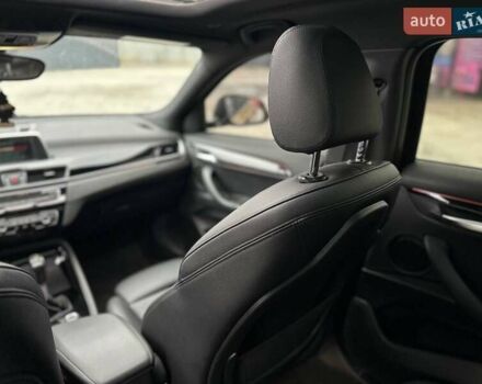 Жовтий БМВ X2, об'ємом двигуна 2 л та пробігом 63 тис. км за 18850 $, фото 2 на Automoto.ua