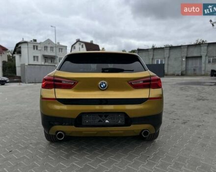 Жовтий БМВ X2, об'ємом двигуна 2 л та пробігом 63 тис. км за 18850 $, фото 26 на Automoto.ua