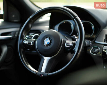 Желтый БМВ X2, объемом двигателя 2 л и пробегом 66 тыс. км за 33500 $, фото 15 на Automoto.ua