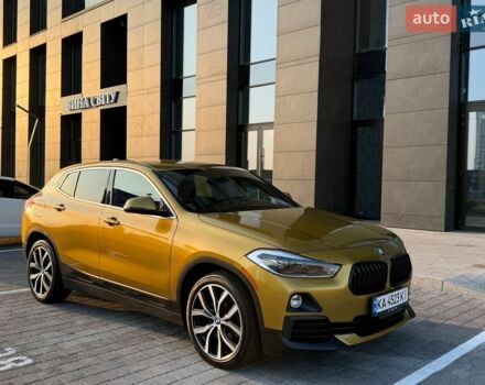 Желтый БМВ X2, объемом двигателя 2 л и пробегом 69 тыс. км за 19000 $, фото 1 на Automoto.ua