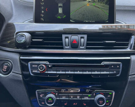 Сірий БМВ X2, об'ємом двигуна 2 л та пробігом 130 тис. км за 22200 $, фото 11 на Automoto.ua
