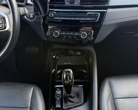 Серый БМВ X2, объемом двигателя 2 л и пробегом 99 тыс. км за 24000 $, фото 9 на Automoto.ua