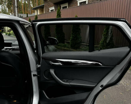 Серый БМВ X2, объемом двигателя 2 л и пробегом 114 тыс. км за 25000 $, фото 13 на Automoto.ua