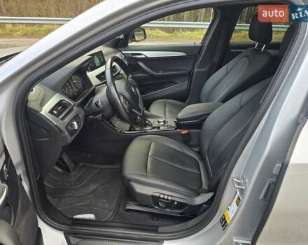 Сірий БМВ X2, об'ємом двигуна 2 л та пробігом 57 тис. км за 21499 $, фото 41 на Automoto.ua