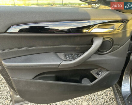 БМВ X2 2018 в Луцке на Automoto.ua Серый БМВ X2, объемом двигателя 2 л и пробегом 133 тыс. км за 12900 $, фото 6 на Automoto.ua