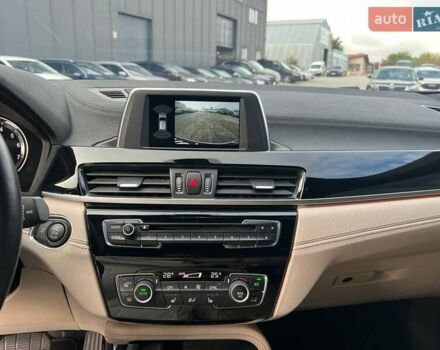 Серый БМВ X2, объемом двигателя 2 л и пробегом 64 тыс. км за 19640 $, фото 27 на Automoto.ua