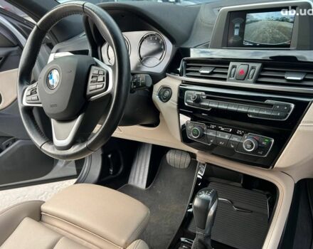Сірий БМВ X2, об'ємом двигуна 2 л та пробігом 64 тис. км за 19640 $, фото 43 на Automoto.ua