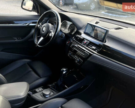 Серый БМВ X2, объемом двигателя 2 л и пробегом 87 тыс. км за 24000 $, фото 23 на Automoto.ua