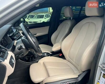 Серый БМВ X2, объемом двигателя 2 л и пробегом 64 тыс. км за 19640 $, фото 16 на Automoto.ua