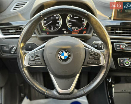 БМВ X2 2018 в Луцке на Automoto.ua Серый БМВ X2, объемом двигателя 2 л и пробегом 133 тыс. км за 12900 $, фото 10 на Automoto.ua