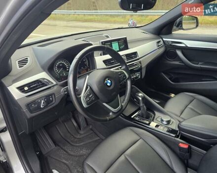 Сірий БМВ X2, об'ємом двигуна 2 л та пробігом 57 тис. км за 21499 $, фото 44 на Automoto.ua