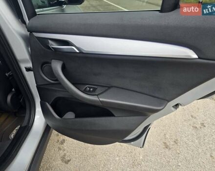 Сірий БМВ X2, об'ємом двигуна 2 л та пробігом 57 тис. км за 21499 $, фото 53 на Automoto.ua