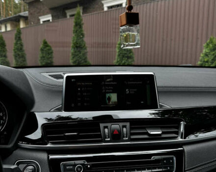 Серый БМВ X2, объемом двигателя 2 л и пробегом 114 тыс. км за 25000 $, фото 24 на Automoto.ua