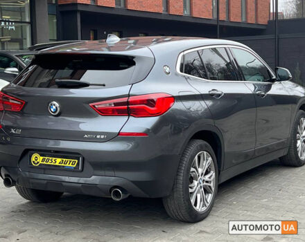Сірий БМВ X2, об'ємом двигуна 2 л та пробігом 43 тис. км за 28000 $, фото 5 на Automoto.ua