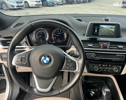 Сірий БМВ X2, об'ємом двигуна 2 л та пробігом 64 тис. км за 19640 $, фото 20 на Automoto.ua