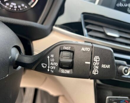 Сірий БМВ X2, об'ємом двигуна 2 л та пробігом 64 тис. км за 19640 $, фото 25 на Automoto.ua