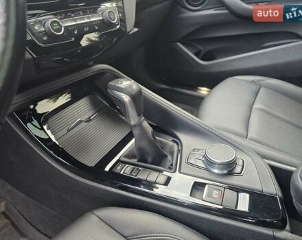 Сірий БМВ X2, об'ємом двигуна 2 л та пробігом 57 тис. км за 21499 $, фото 47 на Automoto.ua