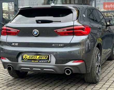 Серый БМВ X2, объемом двигателя 2 л и пробегом 145 тыс. км за 21500 $, фото 6 на Automoto.ua