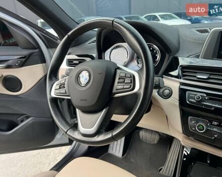 Серый БМВ X2, объемом двигателя 2 л и пробегом 64 тыс. км за 19640 $, фото 44 на Automoto.ua