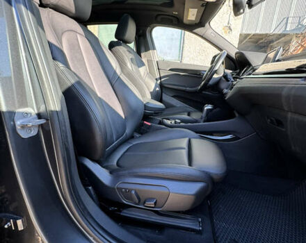 Сірий БМВ X2, об'ємом двигуна 2 л та пробігом 43 тис. км за 26000 $, фото 13 на Automoto.ua