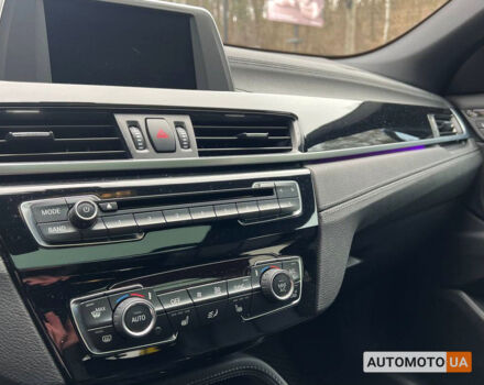 Сірий БМВ X2, об'ємом двигуна 2 л та пробігом 43 тис. км за 28000 $, фото 12 на Automoto.ua