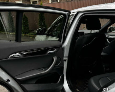 Серый БМВ X2, объемом двигателя 2 л и пробегом 114 тыс. км за 25000 $, фото 36 на Automoto.ua