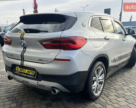 Серый БМВ X2, объемом двигателя 2 л и пробегом 86 тыс. км за 25000 $, фото 6 на Automoto.ua