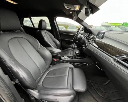 Серый БМВ X2, объемом двигателя 2 л и пробегом 130 тыс. км за 21990 $, фото 23 на Automoto.ua