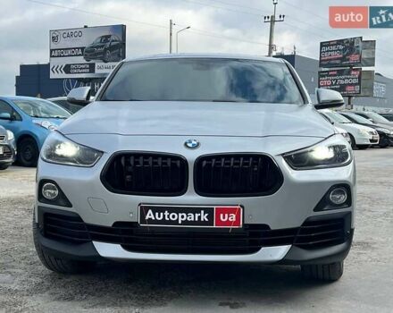 Серый БМВ X2, объемом двигателя 2 л и пробегом 64 тыс. км за 19640 $, фото 1 на Automoto.ua