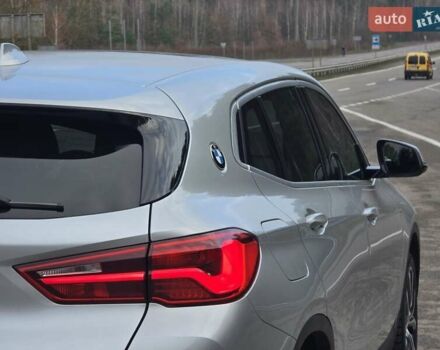 Сірий БМВ X2, об'ємом двигуна 2 л та пробігом 57 тис. км за 21499 $, фото 27 на Automoto.ua