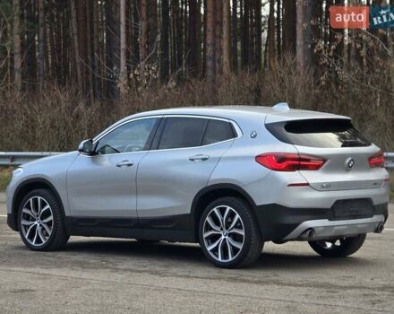 Сірий БМВ X2, об'ємом двигуна 2 л та пробігом 57 тис. км за 21499 $, фото 4 на Automoto.ua