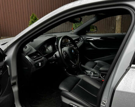 Серый БМВ X2, объемом двигателя 2 л и пробегом 114 тыс. км за 25000 $, фото 28 на Automoto.ua