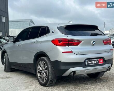 Серый БМВ X2, объемом двигателя 2 л и пробегом 64 тыс. км за 19640 $, фото 5 на Automoto.ua