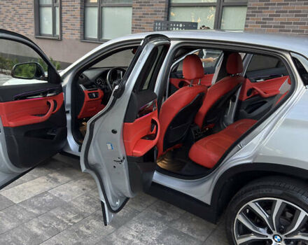 Серый БМВ X2, объемом двигателя 2 л и пробегом 123 тыс. км за 22500 $, фото 69 на Automoto.ua