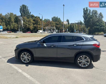 Серый БМВ X2, объемом двигателя 2 л и пробегом 28 тыс. км за 24500 $, фото 2 на Automoto.ua