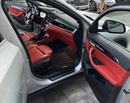Серый БМВ X2, объемом двигателя 2 л и пробегом 123 тыс. км за 22500 $, фото 63 на Automoto.ua
