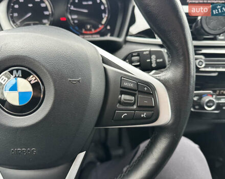 Серый БМВ X2, объемом двигателя 2 л и пробегом 81 тыс. км за 22900 $, фото 42 на Automoto.ua