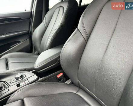 Серый БМВ X2, объемом двигателя 2 л и пробегом 81 тыс. км за 22900 $, фото 37 на Automoto.ua