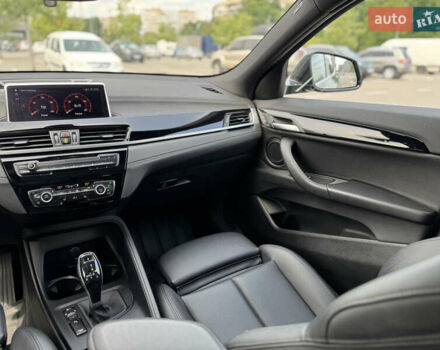 Серый БМВ X2, объемом двигателя 2 л и пробегом 63 тыс. км за 27300 $, фото 14 на Automoto.ua