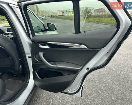 Серый БМВ X2, объемом двигателя 2 л и пробегом 81 тыс. км за 22900 $, фото 60 на Automoto.ua