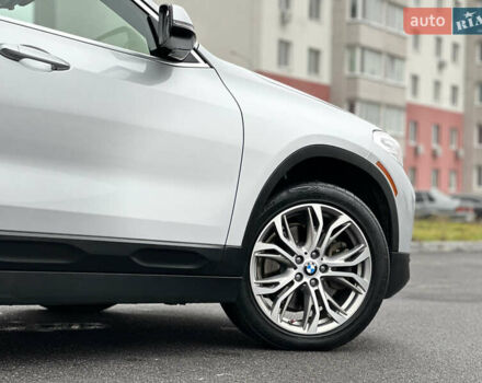 Серый БМВ X2, объемом двигателя 2 л и пробегом 81 тыс. км за 22900 $, фото 9 на Automoto.ua