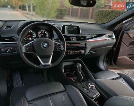 Серый БМВ X2, объемом двигателя 2 л и пробегом 34 тыс. км за 21900 $, фото 15 на Automoto.ua