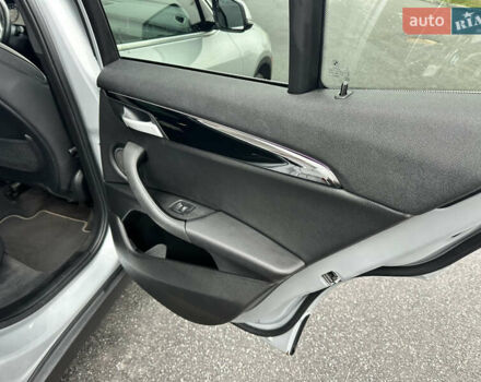 Серый БМВ X2, объемом двигателя 2 л и пробегом 81 тыс. км за 22900 $, фото 64 на Automoto.ua