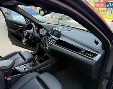 Сірий БМВ X2, об'ємом двигуна 2 л та пробігом 36 тис. км за 22900 $, фото 40 на Automoto.ua