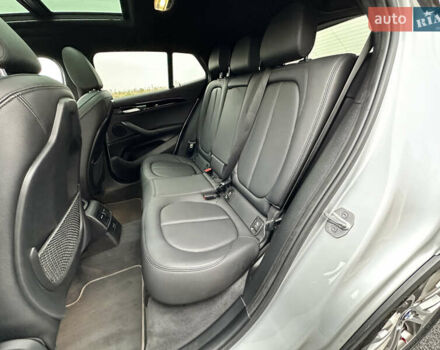 Серый БМВ X2, объемом двигателя 2 л и пробегом 81 тыс. км за 22900 $, фото 54 на Automoto.ua