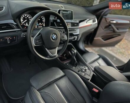 Серый БМВ X2, объемом двигателя 2 л и пробегом 34 тыс. км за 21900 $, фото 13 на Automoto.ua