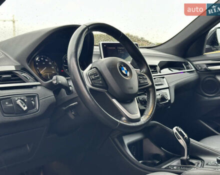 Серый БМВ X2, объемом двигателя 2 л и пробегом 81 тыс. км за 22900 $, фото 36 на Automoto.ua