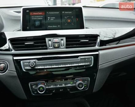 Серый БМВ X2, объемом двигателя 2 л и пробегом 89 тыс. км за 24500 $, фото 29 на Automoto.ua